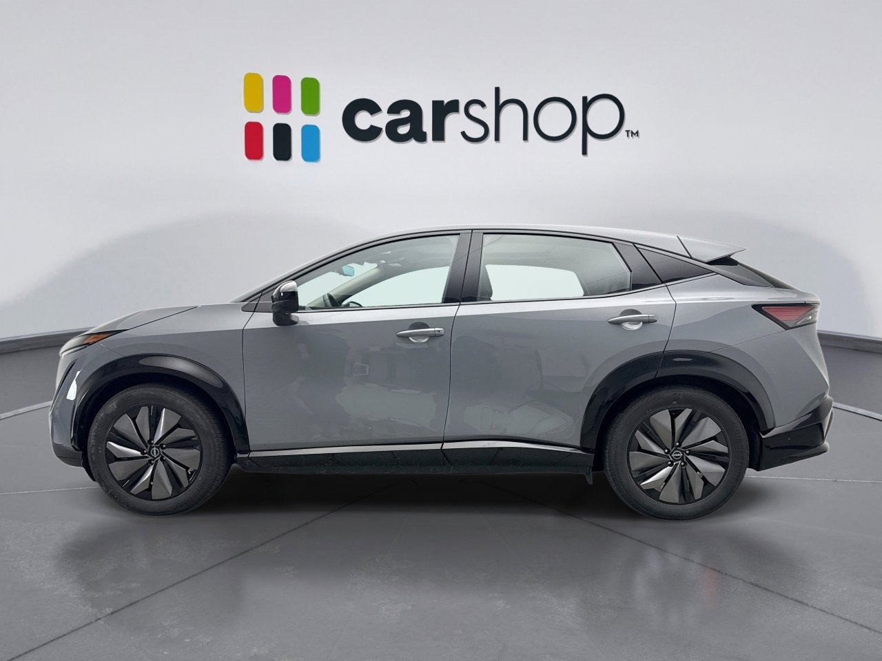 Used 2024 Nissan Ariya AWD image 2