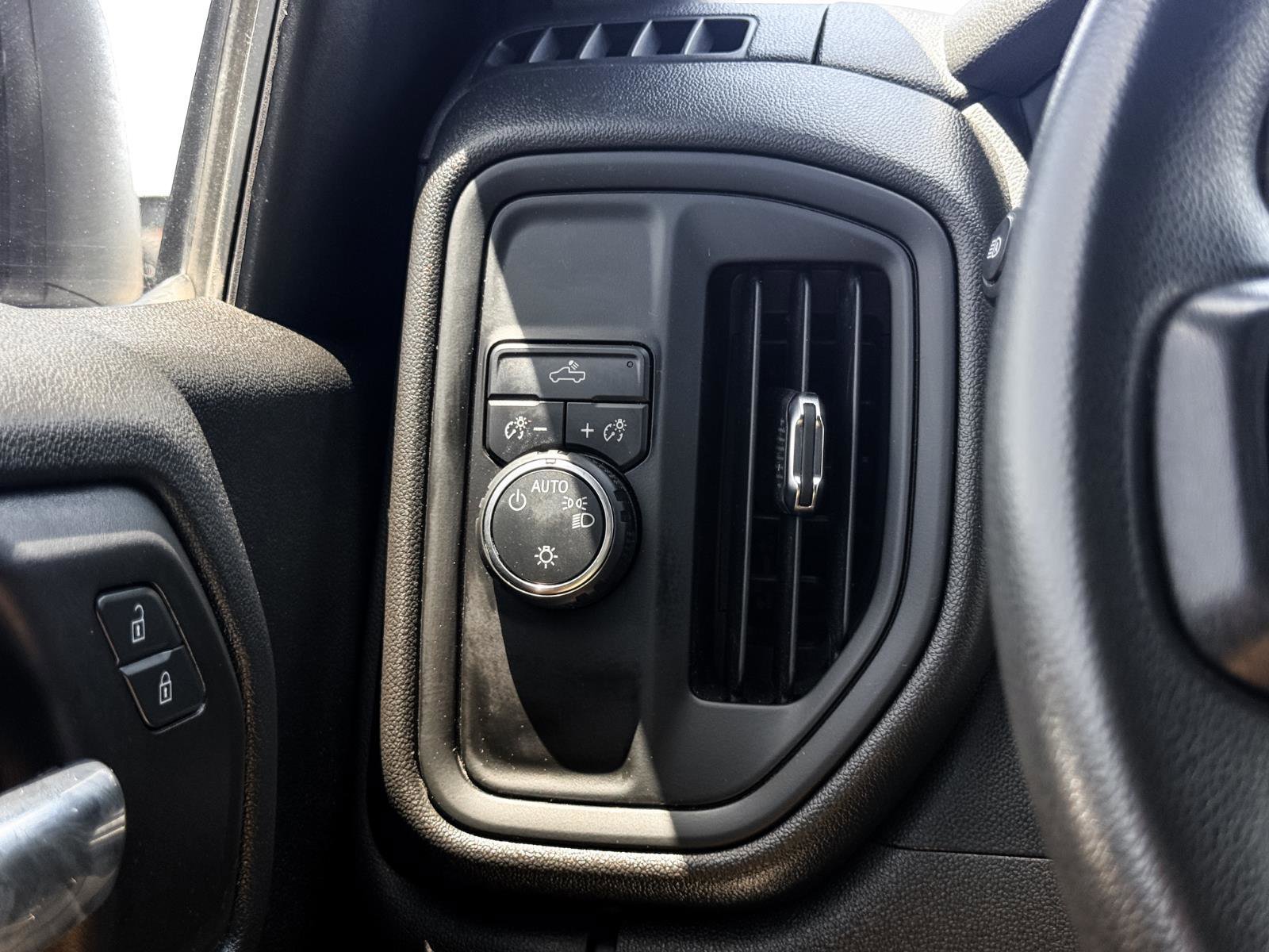 Certified 2024 Chevrolet Silverado 1500 Custom RWD image 16