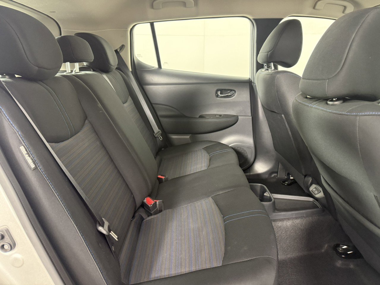 Used 2024 Nissan Leaf S image 13