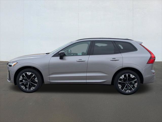 New 2026 Volvo XC60 B5 Plus w/ Climate Package PRO AWD/4WD image 3