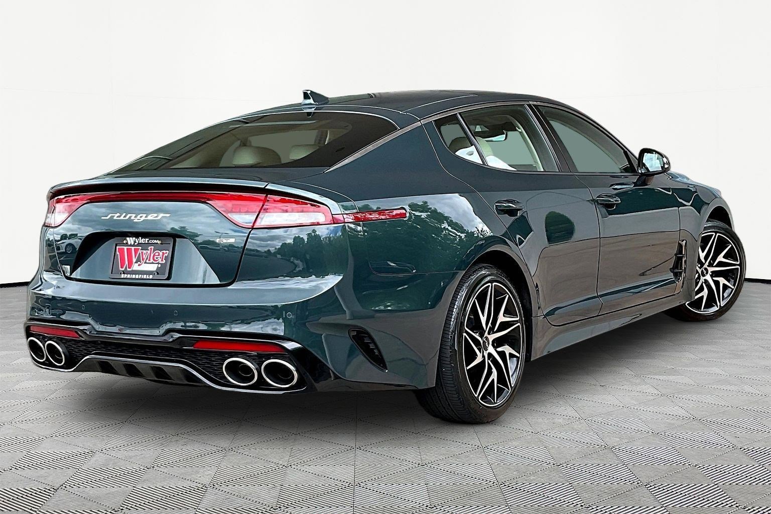Used 2023 Kia Stinger GT-Line w/ Sun & Sound Package AWD/4WD image 6