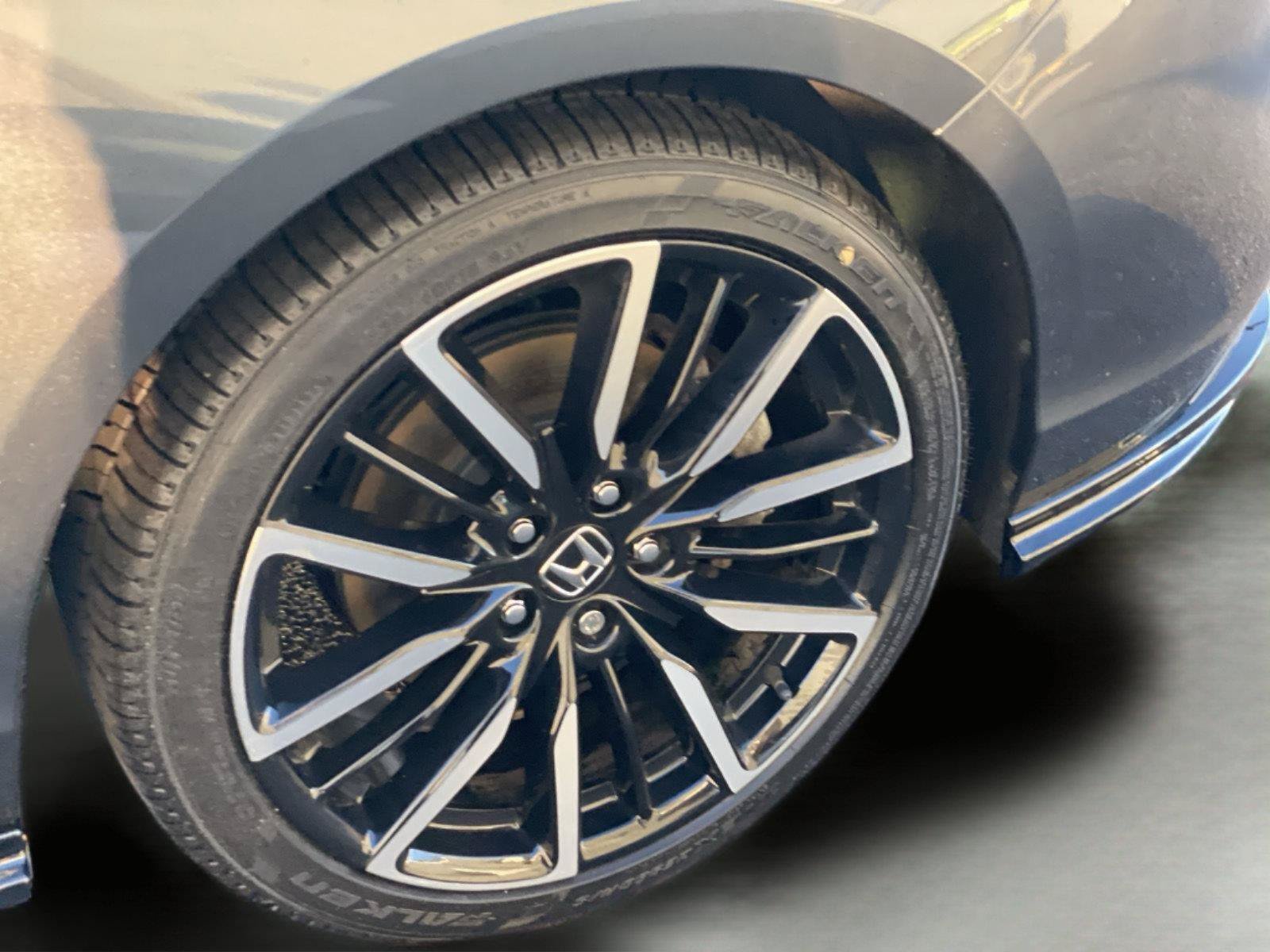 Used 2023 Honda Accord Touring image 37