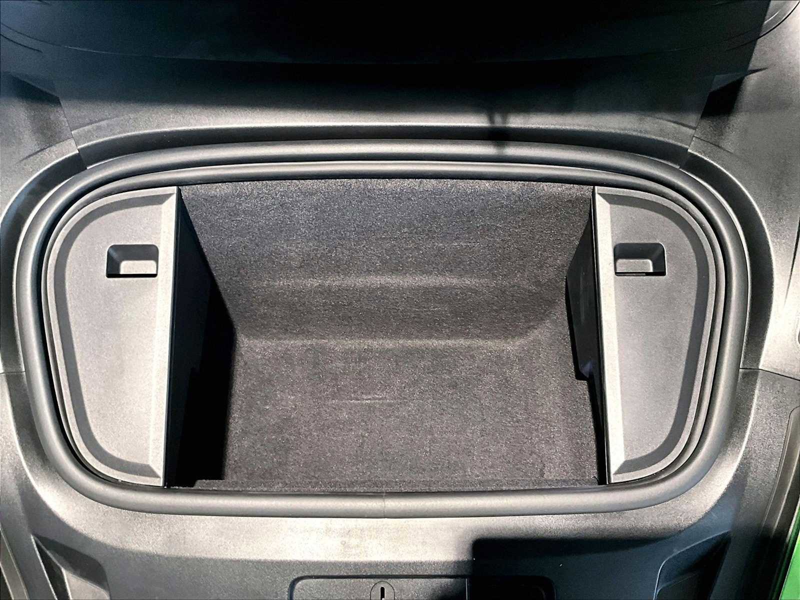 Used 2022 Porsche Taycan 4S image 24