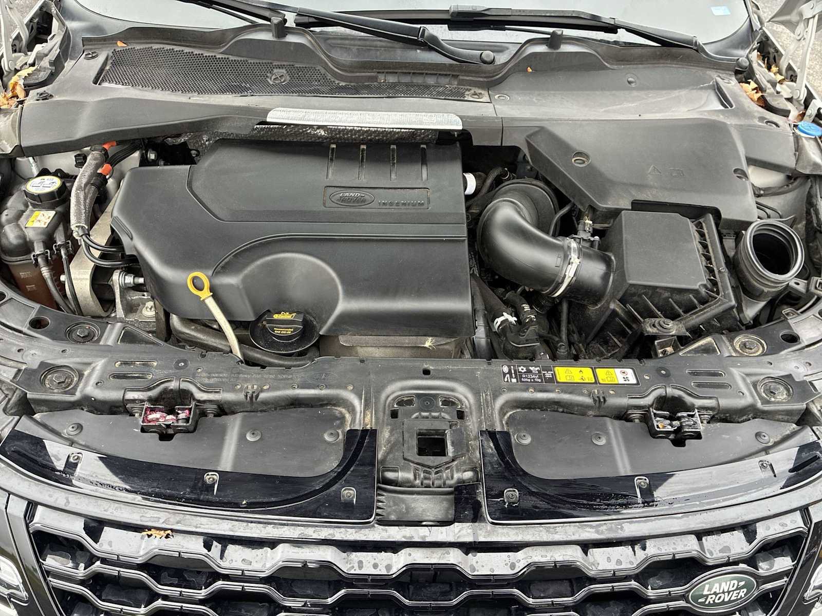 Used 2020 Land Rover Range Rover Evoque SE image 29