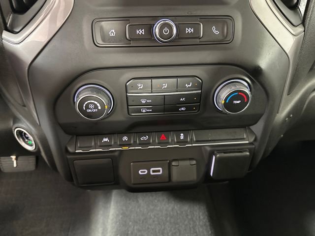 Used 2022 Chevrolet Silverado 1500 Custom AWD/4WD image 23