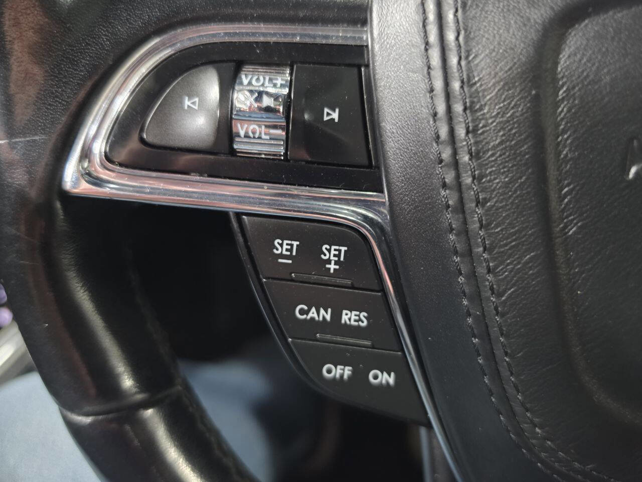 Used 2017 Lincoln Continental Reserve w/ Climate Package image 33