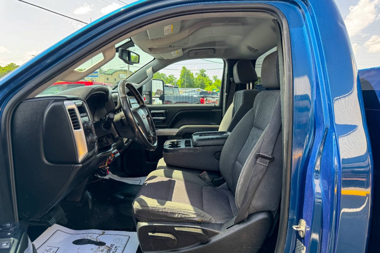 Used 2018 Chevrolet Silverado 3500 LT AWD/4WD image 20