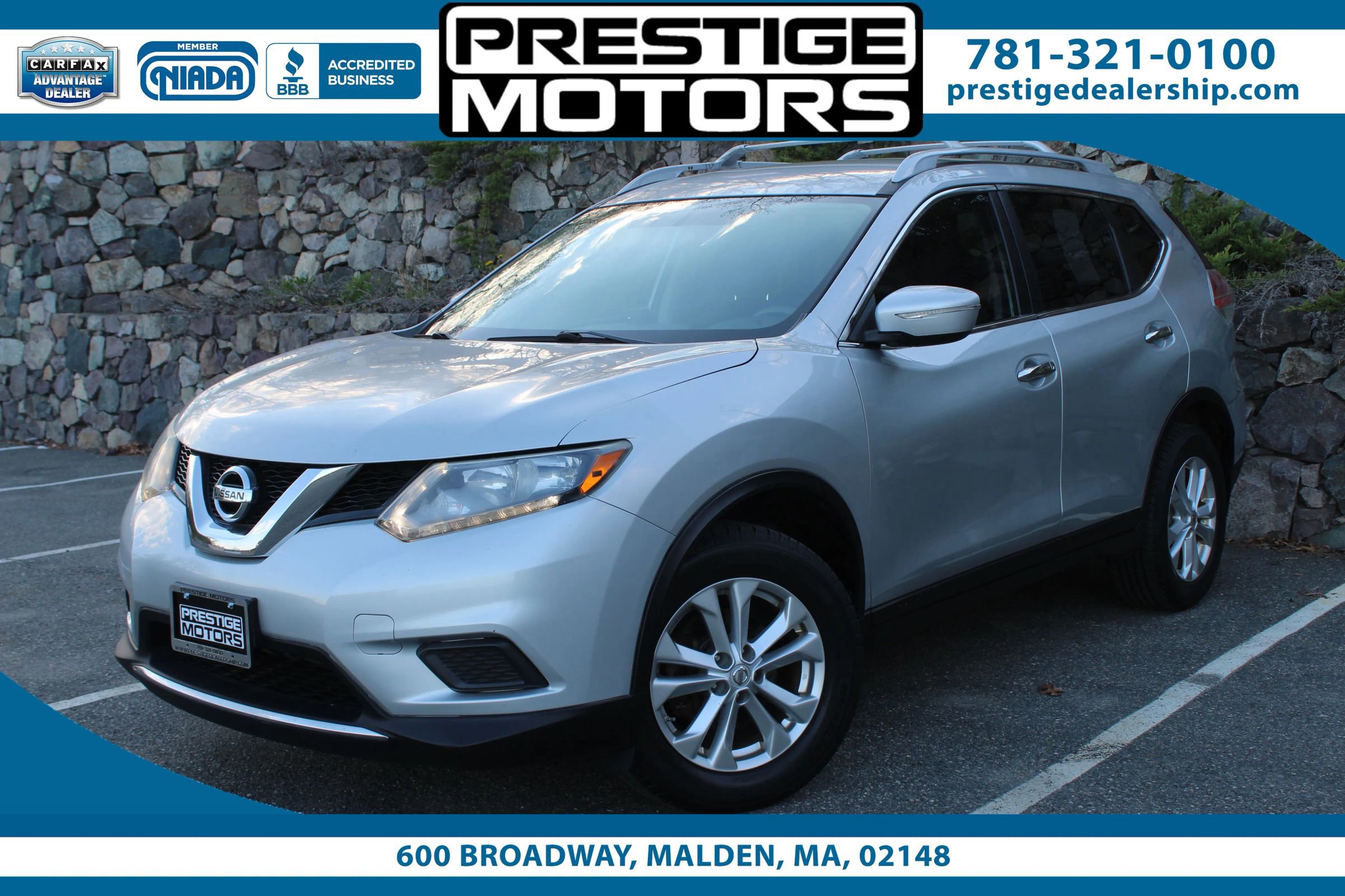 Used 2015 Nissan Rogue SV AWD/4WD image 1