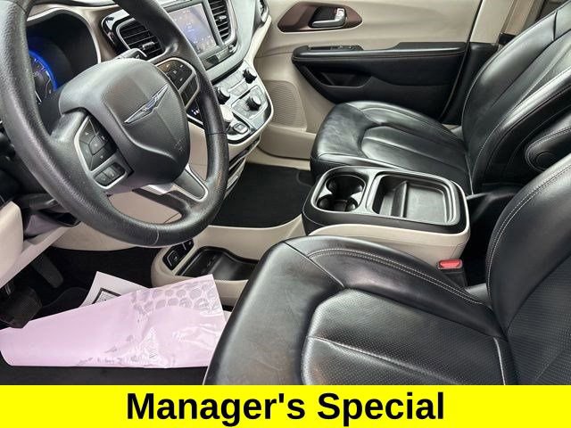 Used 2020 Chrysler Voyager Lxi image 11