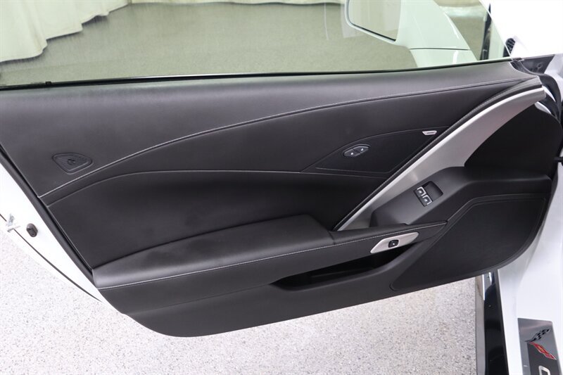 Used 2019 Chevrolet Corvette Stingray Coupe w/ Carbon Flash Badge Package RWD image 19
