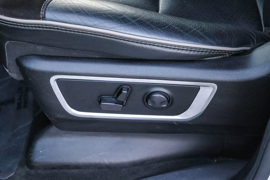 Used 2024 RAM 1500 Laramie AWD/4WD image 24
