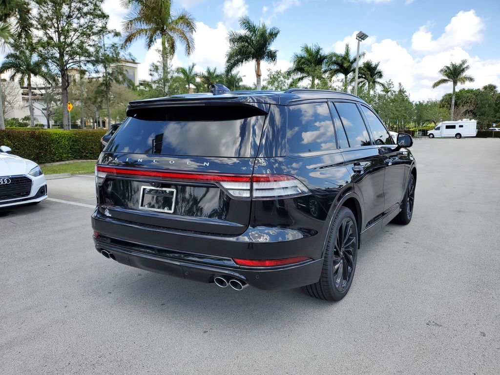 New 2026 Lincoln Aviator Reserve w/ Jet Appearance Package RWD image 4