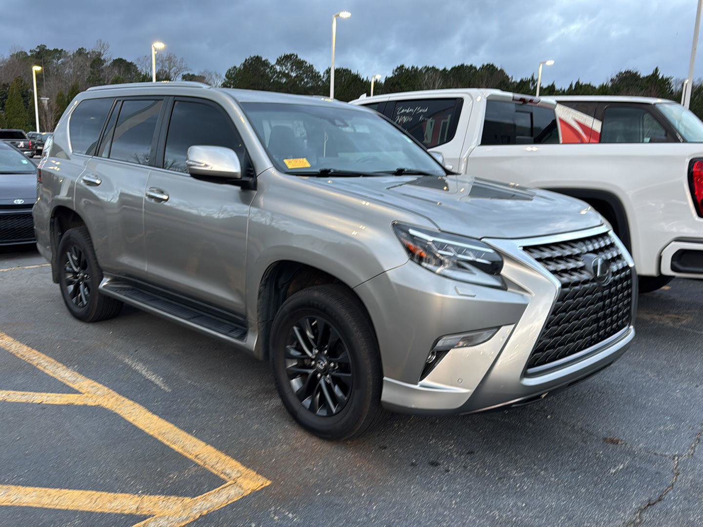Used 2022 Lexus GX 460 Premium w/ Premium Package image 5