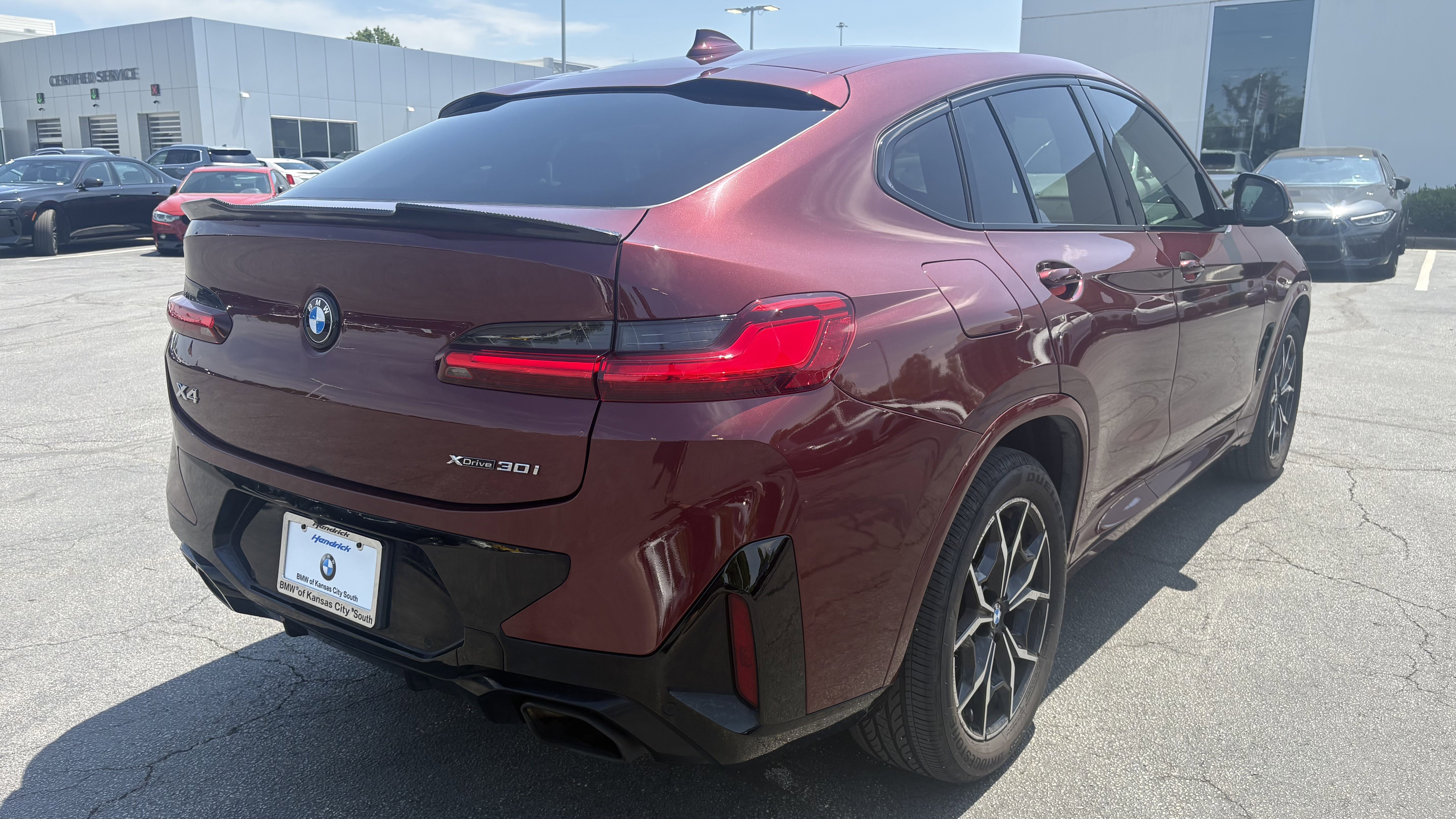 Used 2023 BMW X4 xDrive30i w/ M Sport Package AWD/4WD image 10