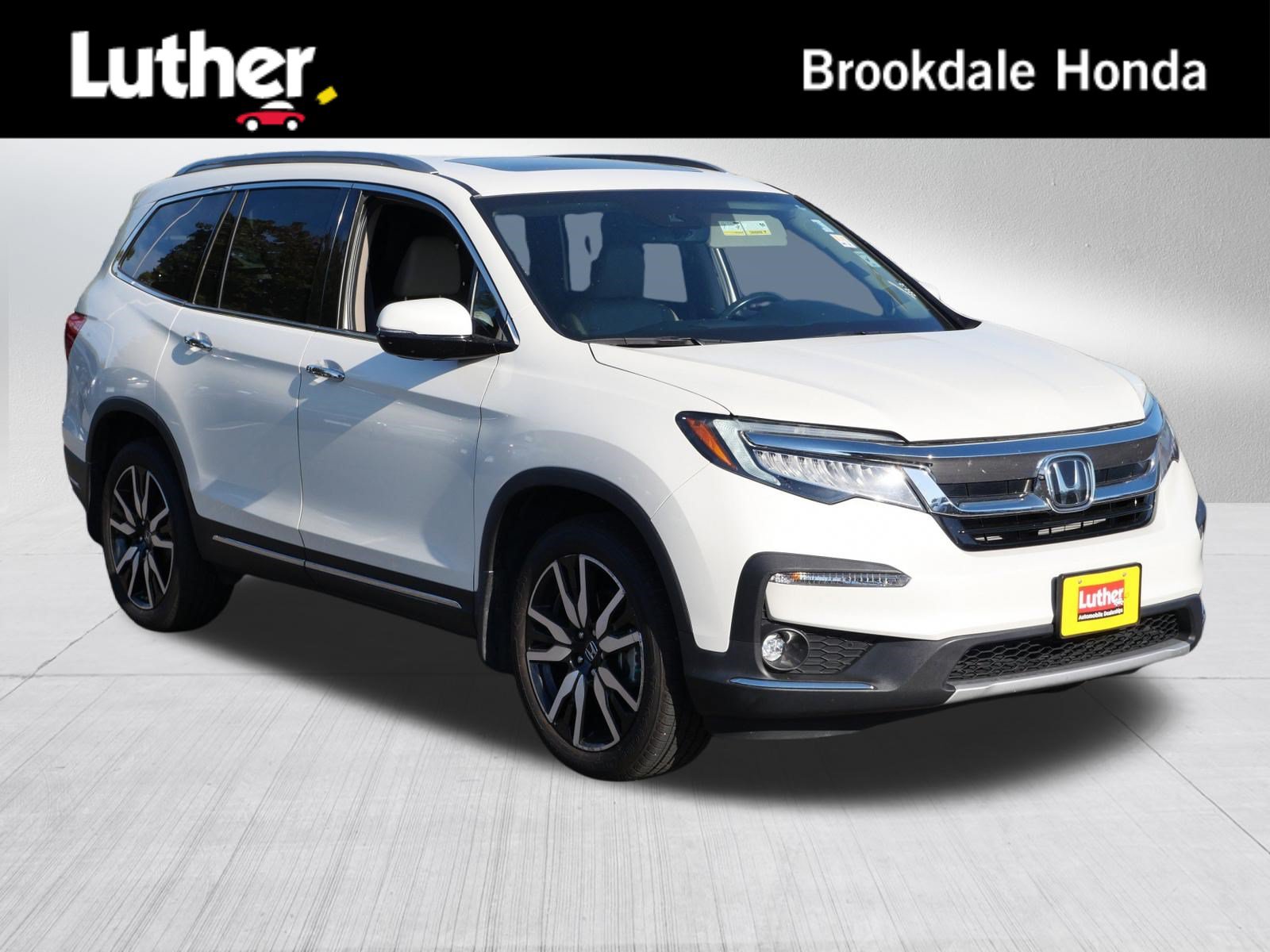 Used 2019 Honda Pilot Touring image 1
