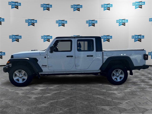 Certified 2022 Jeep Gladiator Sport image 3