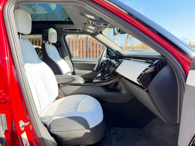 Used 2023 Land Rover Range Rover Sport SE Dynamic image 29