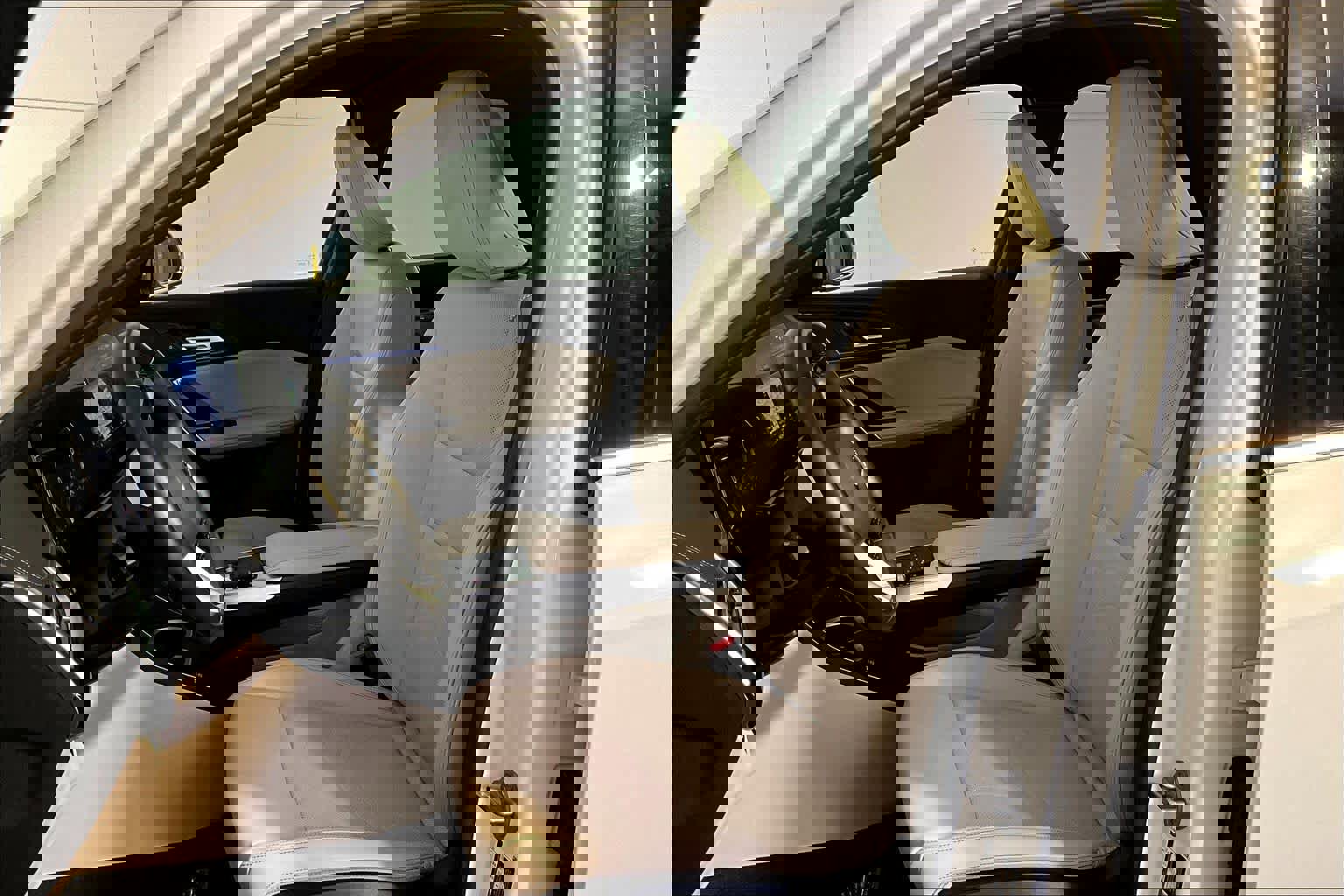 Used 2023 BMW X1 xDrive28i w/ Convenience Package image 9