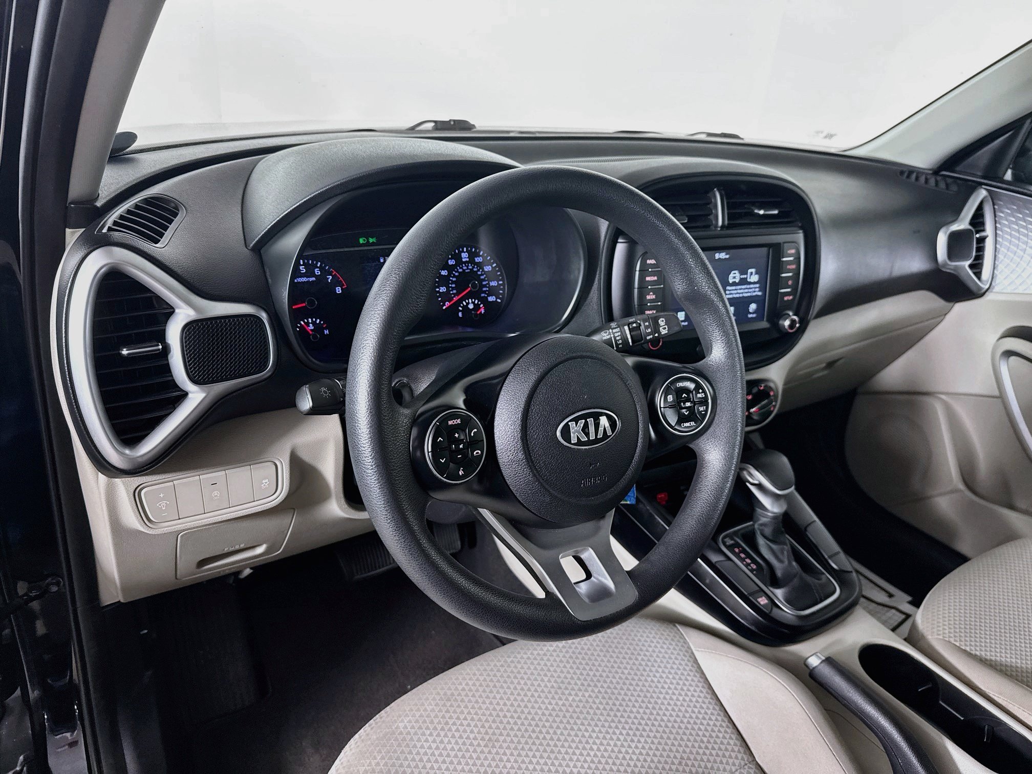 Used 2020 Kia Soul LX FWD image 8