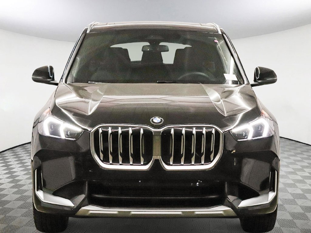 New 2027 BMW X1 xDrive28i AWD/4WD image 2