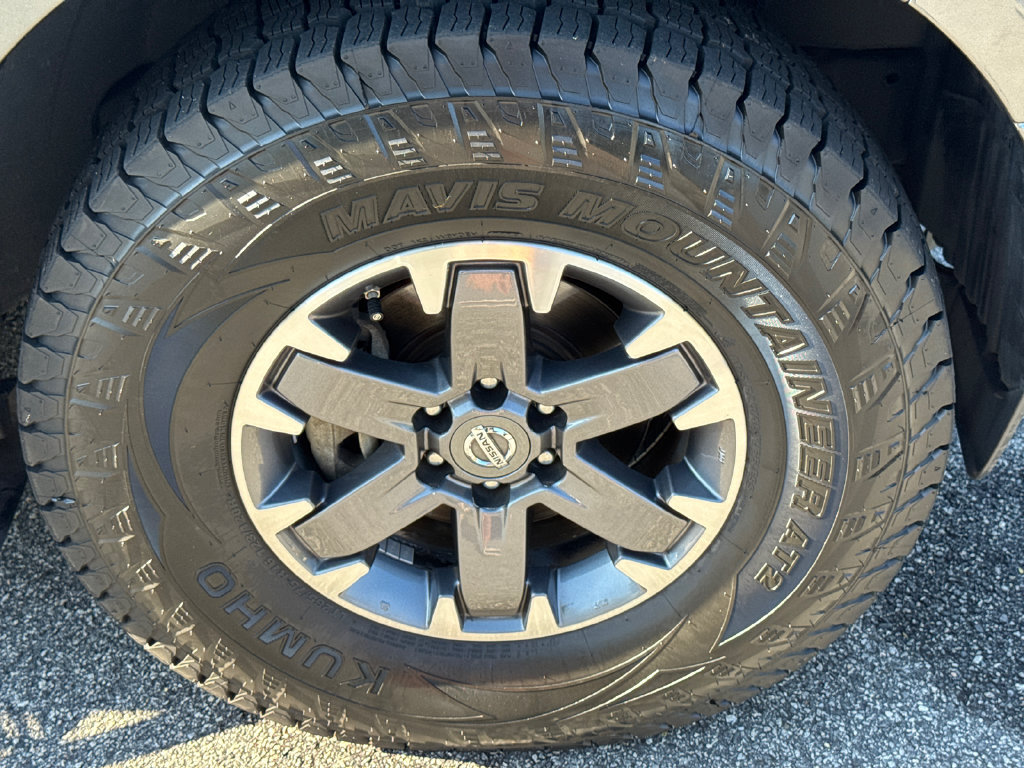 Used 2018 Nissan Frontier PRO-4X AWD/4WD image 15