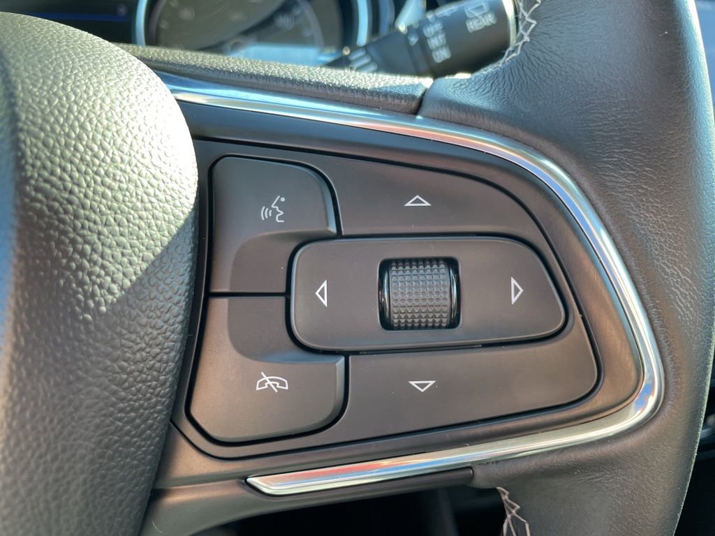 Used 2022 Buick Encore GX Essence w/ Experience Buick Package image 13