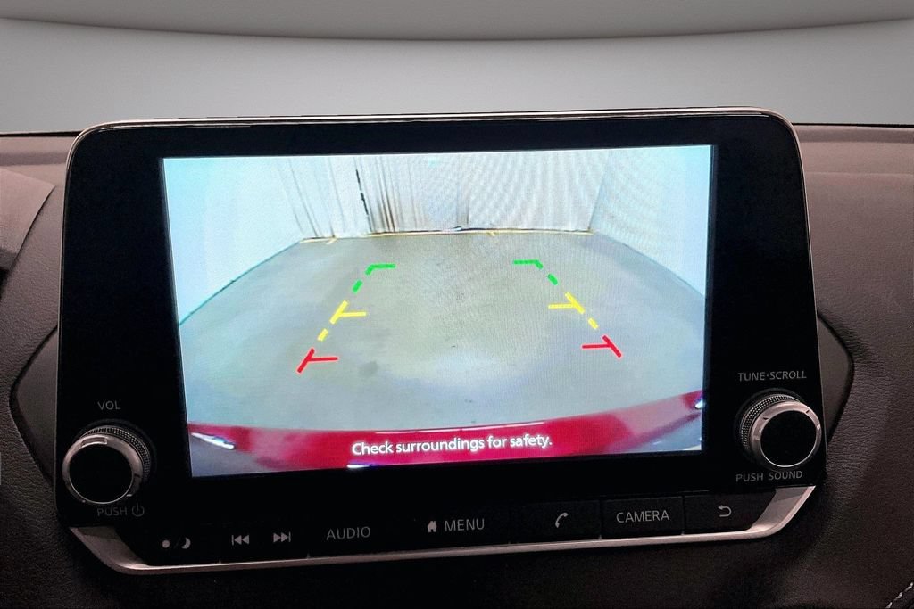 Used 2023 Nissan Sentra SV FWD image 14