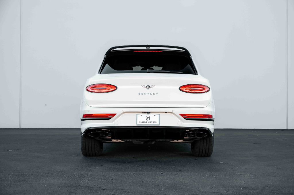 Used 2021 Bentley Bentayga image 11