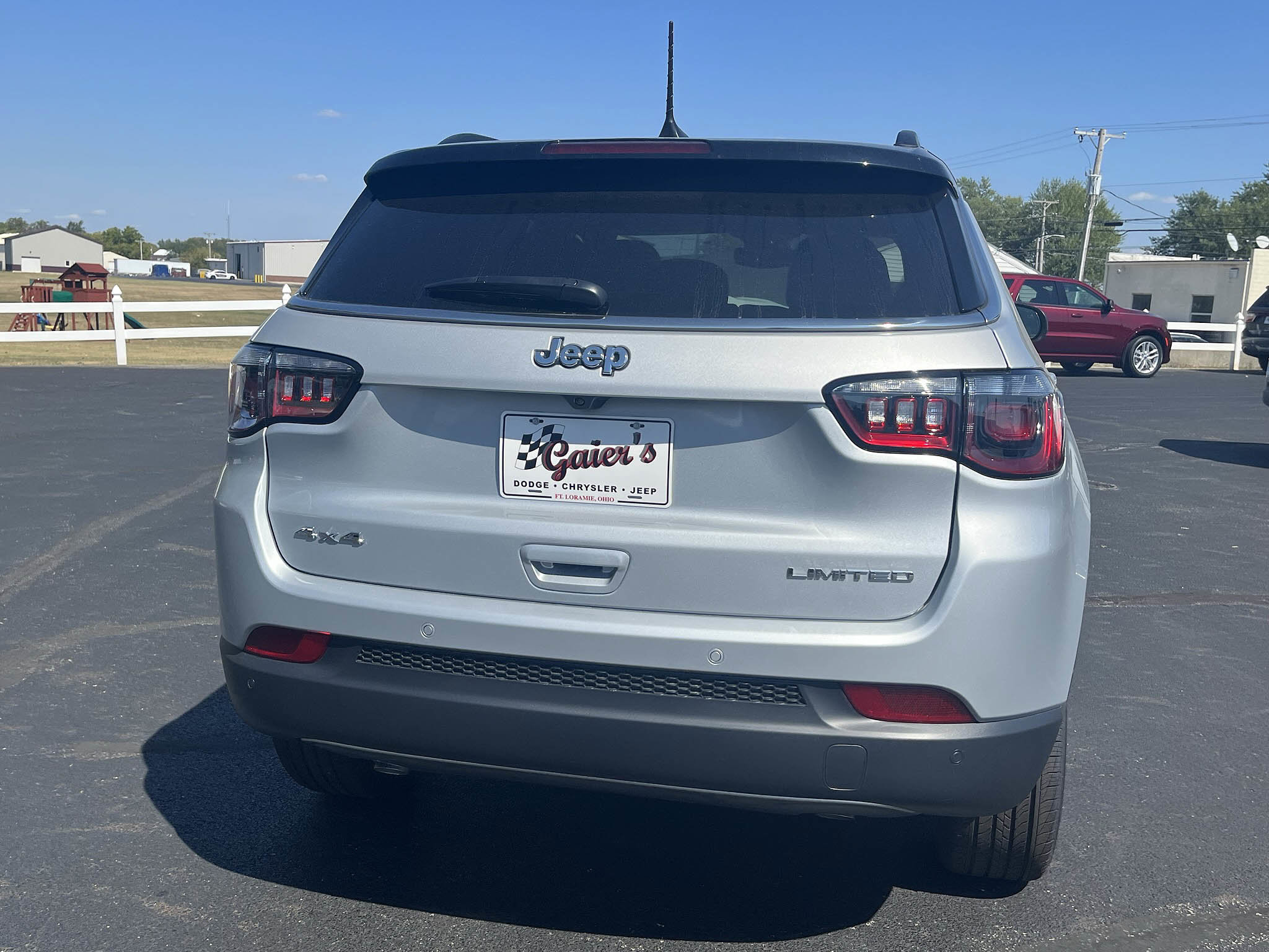 New 2024 Jeep Compass Limited w/ Sun and Sound Group image 9
