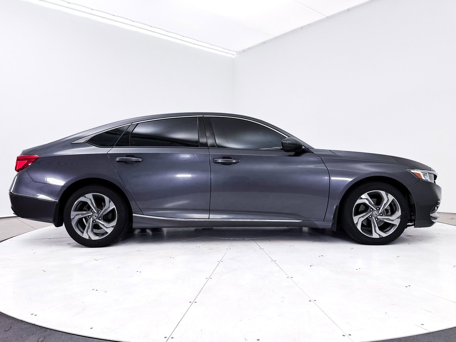 Used 2018 Honda Accord EX-L image 35