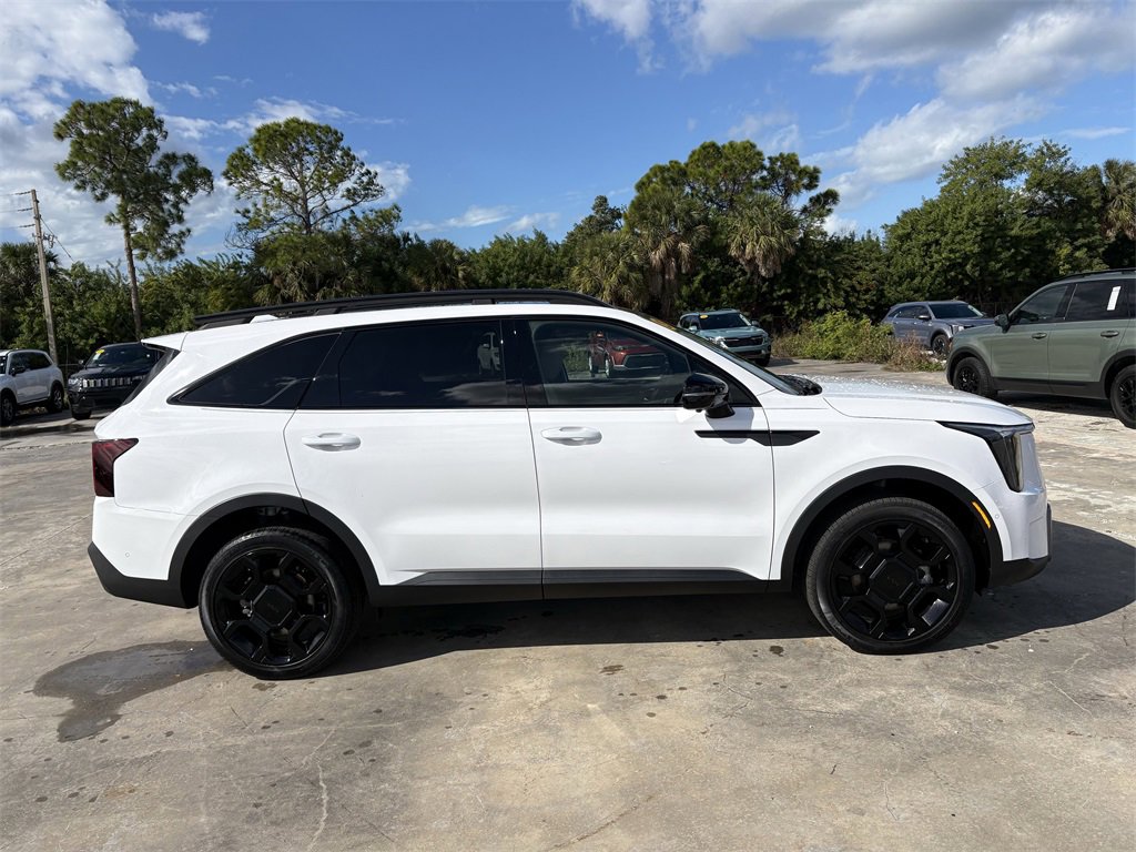 Certified 2025 Kia Sorento SX Prestige w/ Olive Brown Leather Package image 10