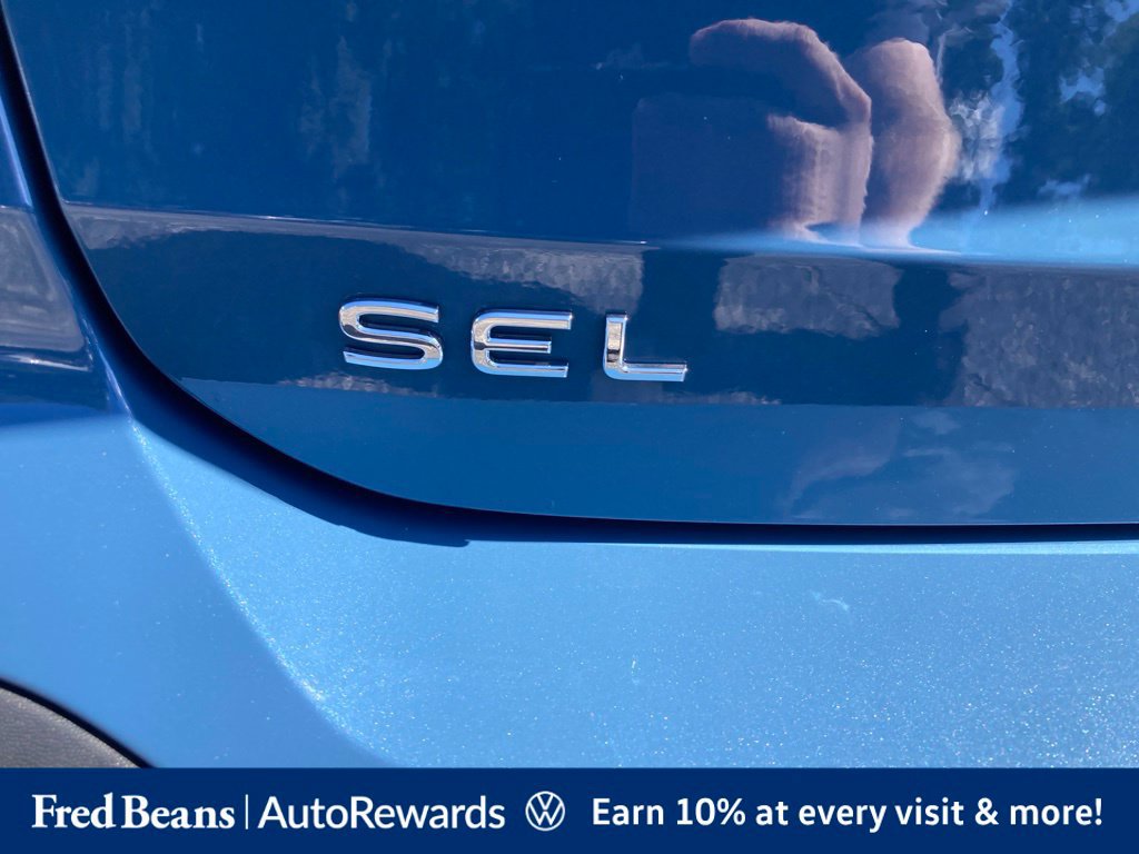 New 2026 Volkswagen Taos SEL AWD/4WD image 9