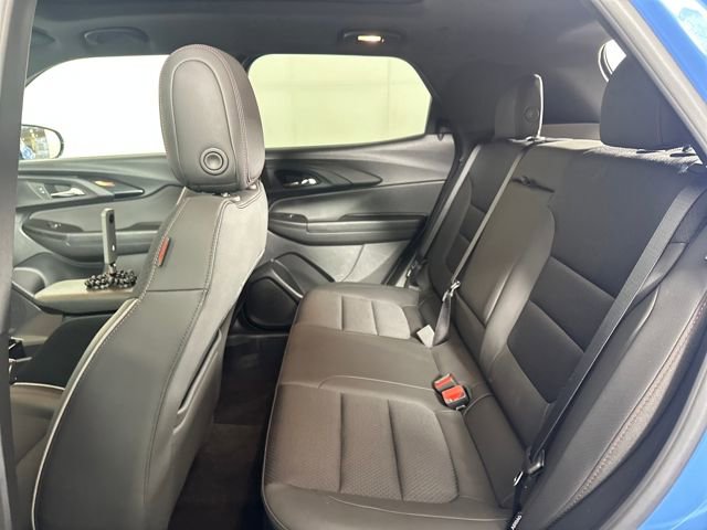 Used 2023 Chevrolet TrailBlazer RS w/ Sun and Liftgate Package image 23