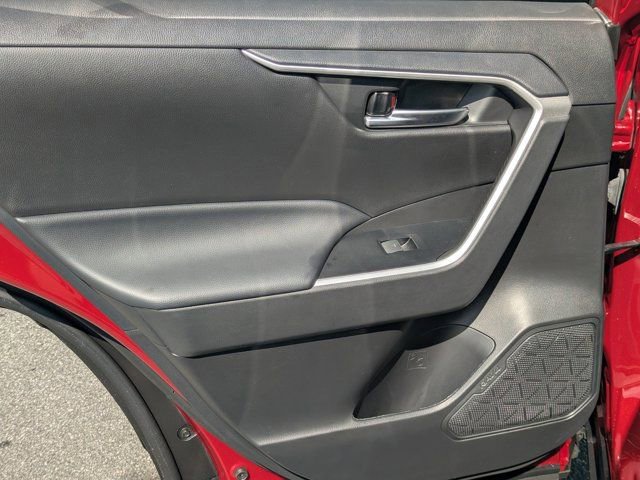 Used 2023 Toyota RAV4 XLE w/ Convenience Package FWD image 18