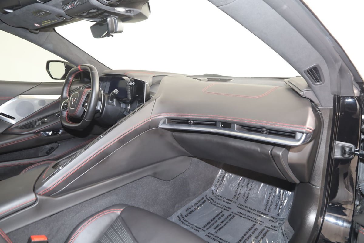 Used 2021 Chevrolet Corvette Stingray Premium Cpe w/ Z51 Performance Package RWD image 61