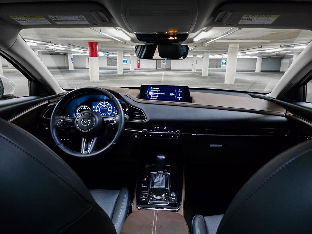 Used 2025 MAZDA CX-30 2.5 Turbo w/ Premium Plus Pkg image 3