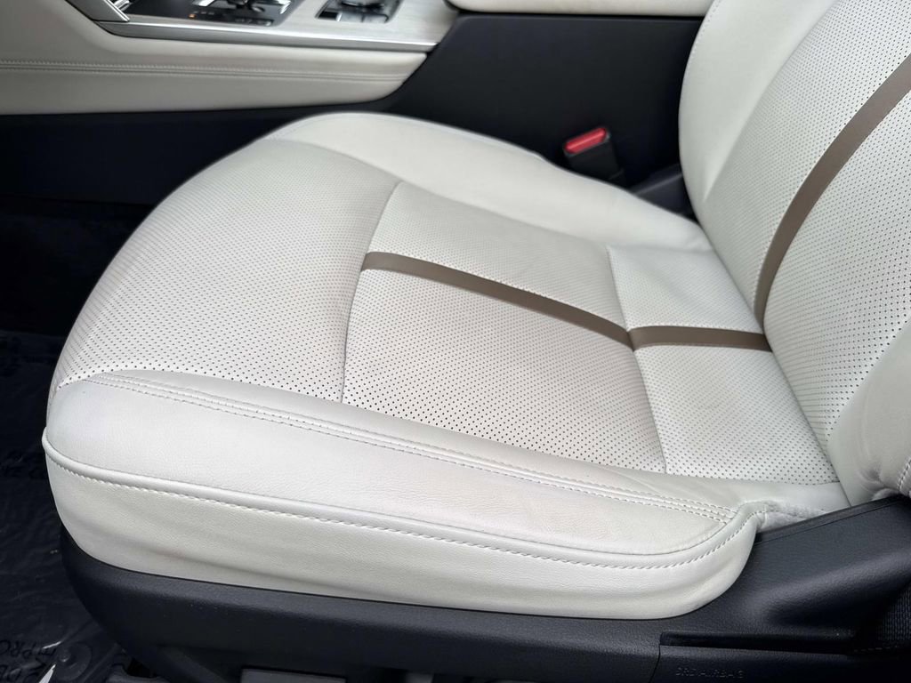 Used 2025 MAZDA CX-90 3.3 Turbo S w/ Premium Package image 29