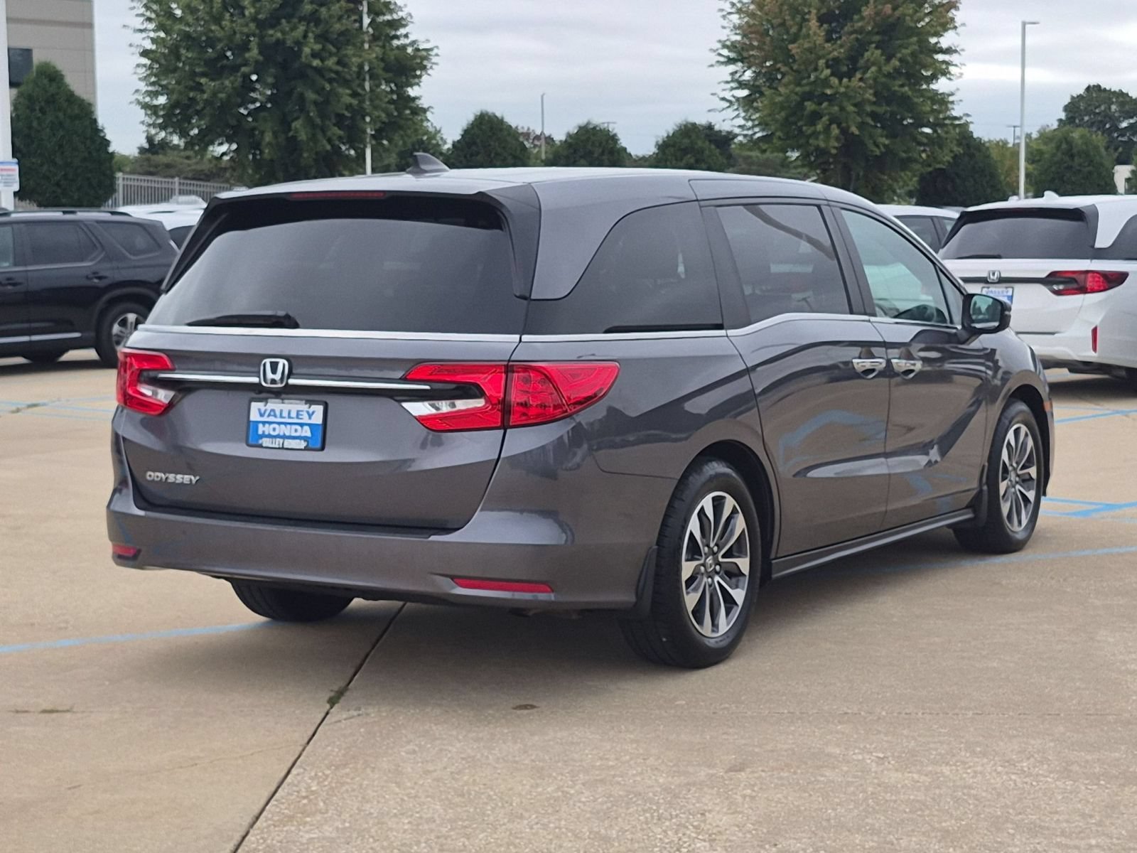 Used 2021 Honda Odyssey EX-L image 6