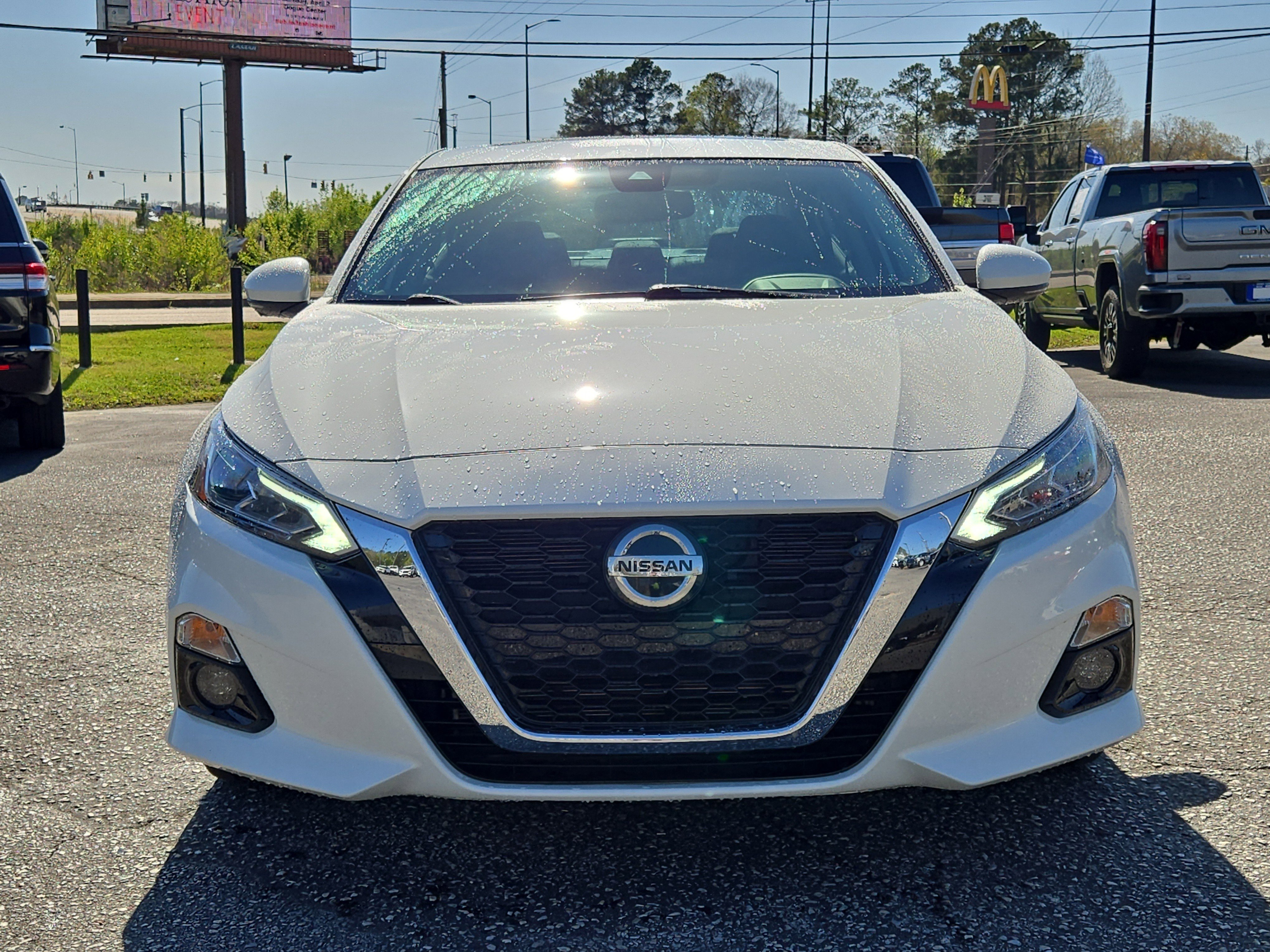 Used 2021 Nissan Altima 2.5 Platinum image 3