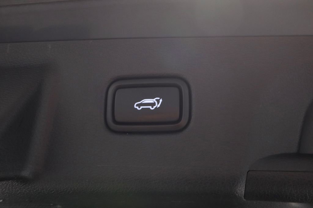 Used 2020 Hyundai Palisade Limited image 21