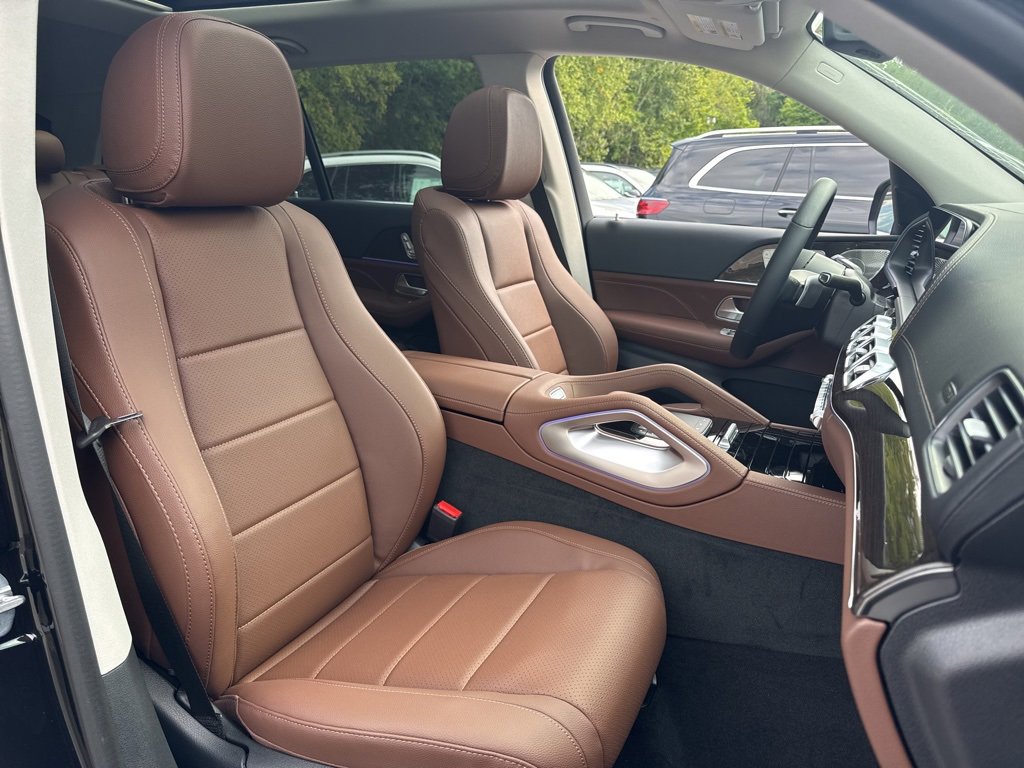 New 2026 Mercedes-Benz GLS 450 4MATIC image 29