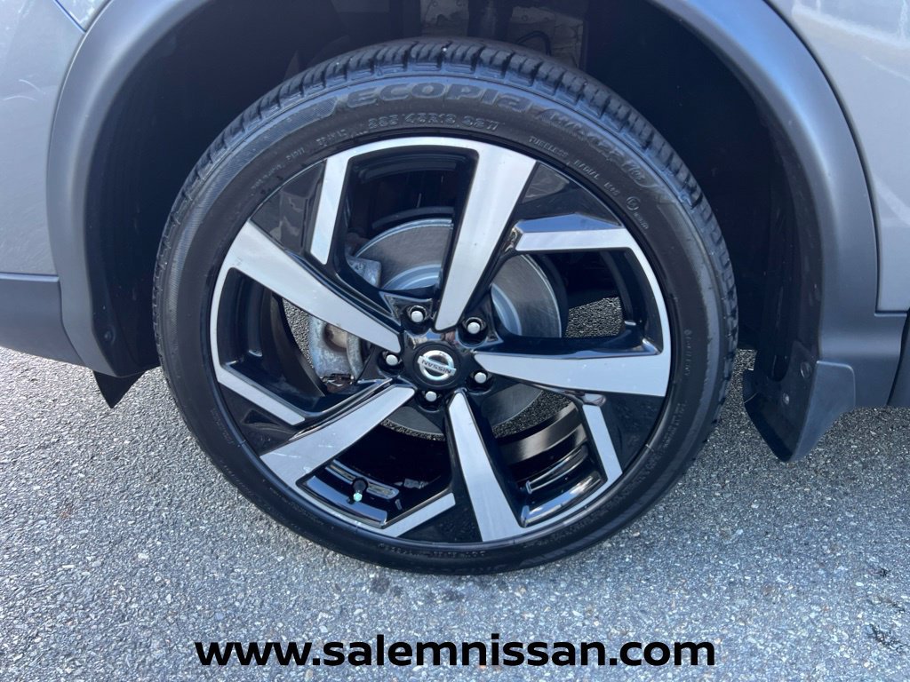 Used 2022 Nissan Rogue Sport SL AWD/4WD image 30