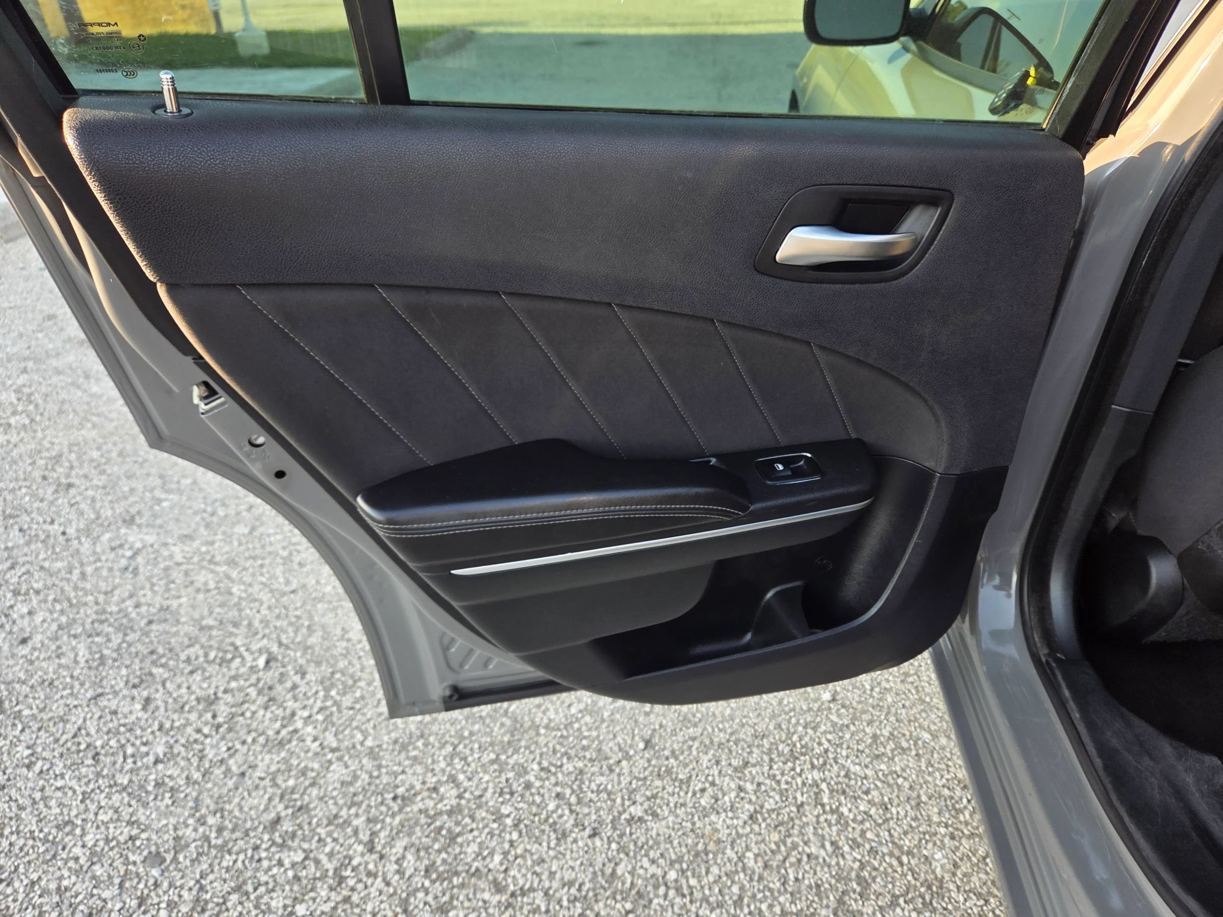 Used 2018 Dodge Charger SXT Plus RWD image 15