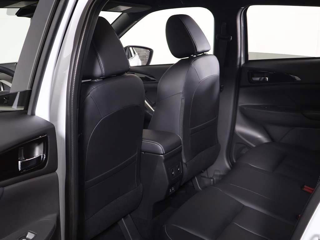 New 2026 Mitsubishi Eclipse Cross SEL image 33