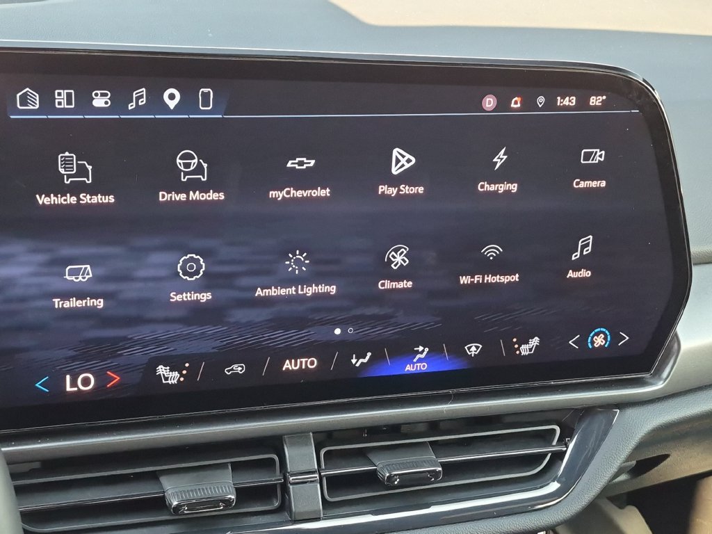 Certified 2026 Chevrolet Equinox EV RS AWD/4WD image 21