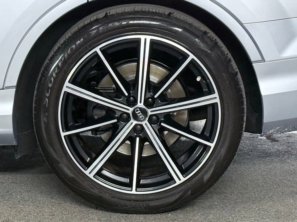 Used 2021 Audi SQ7 Premium Plus w/ Executive Package image 13