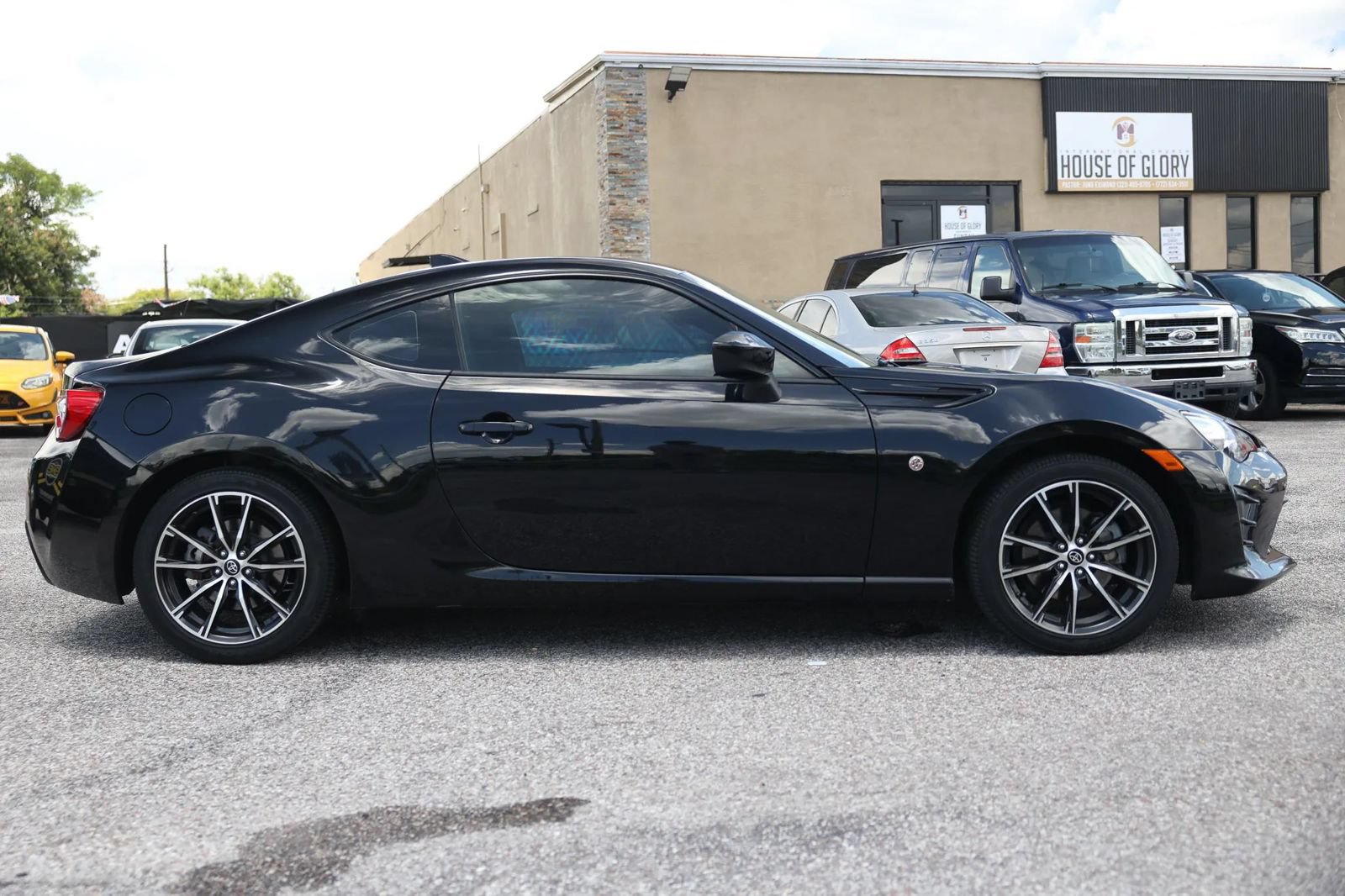 Used 2017 Toyota 86 RWD image 7