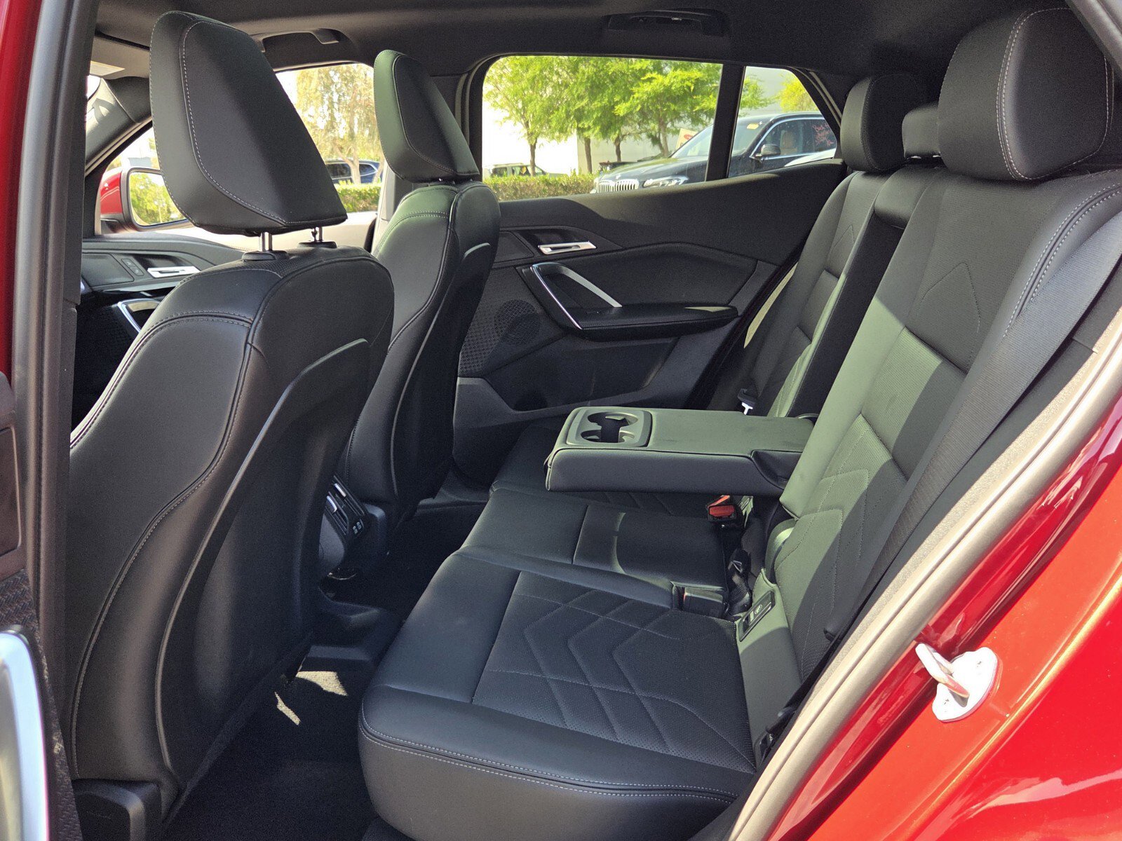 Certified 2025 BMW X2 xDrive28i image 11