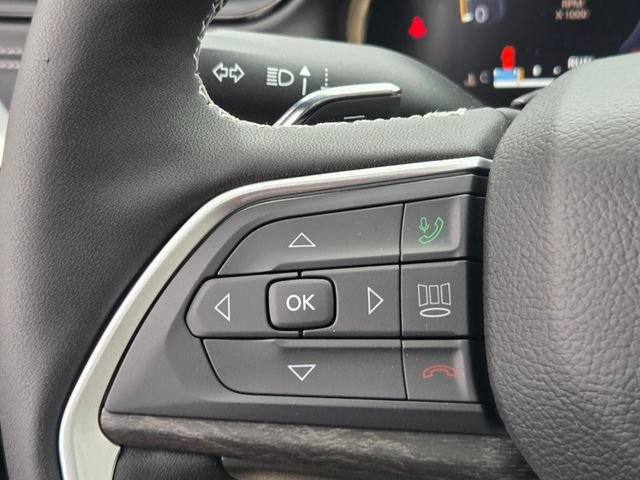 New 2026 Jeep Grand Cherokee Altitude RWD image 24