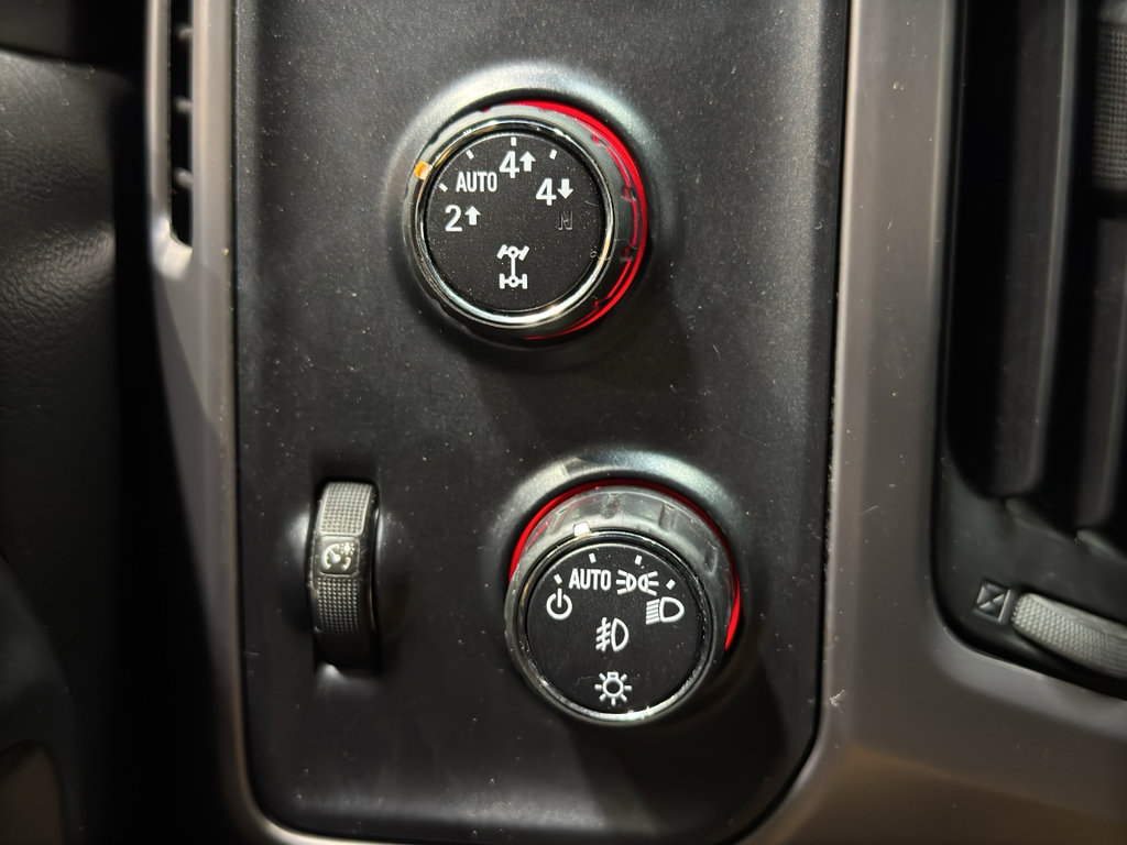 Used 2015 GMC Sierra 1500 SLE w/ All-Terrain Package AWD/4WD image 30
